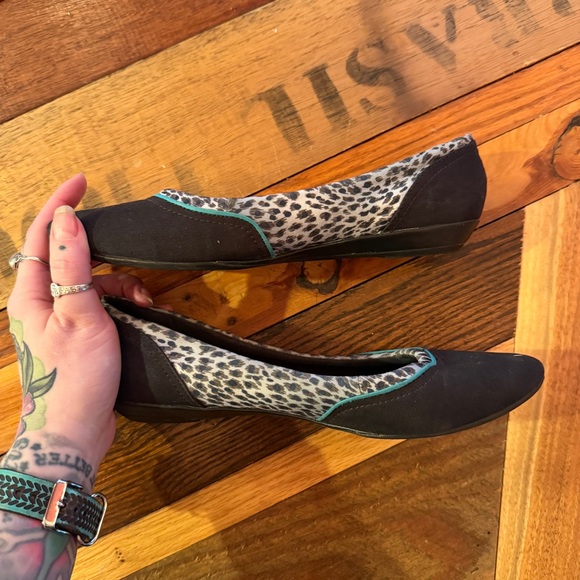 RARE Vans Women's Black Ballet Flats with Leopard Trim and Teal Insole Sz 9 - Picture 5 of 5